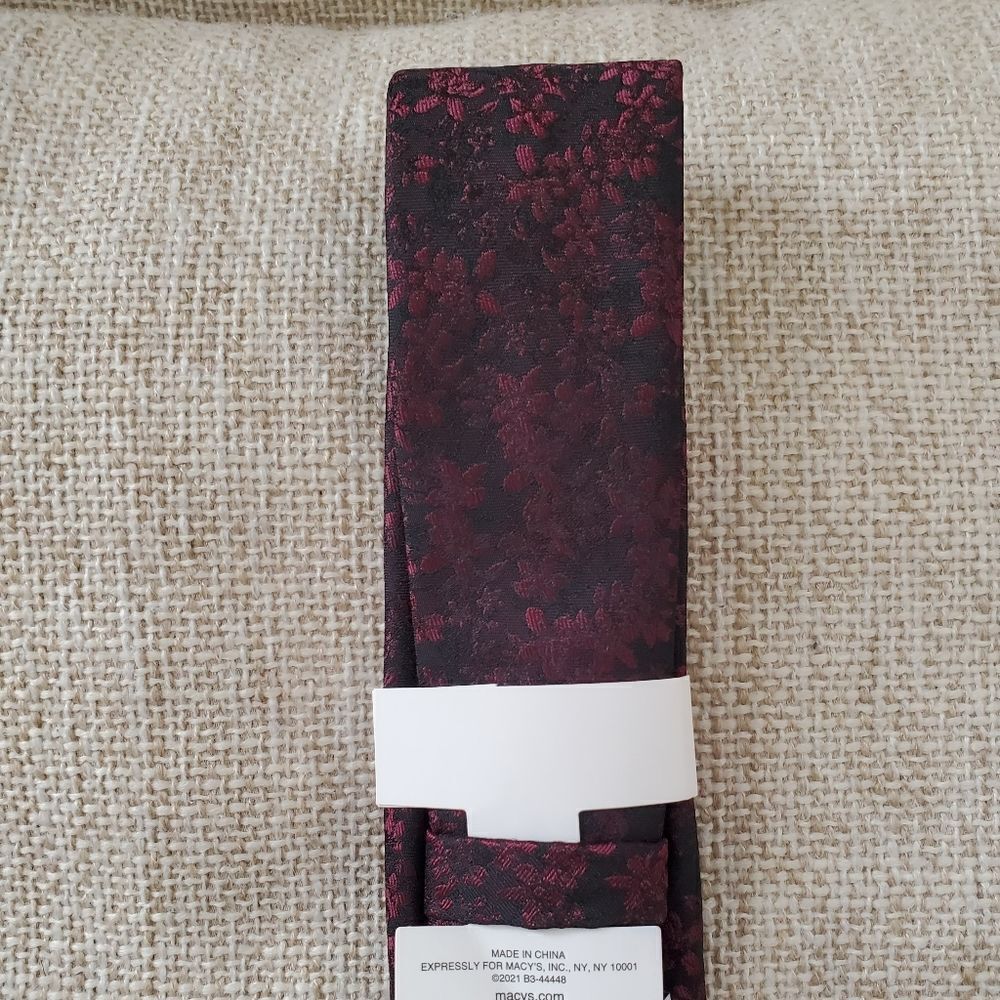 Bar III Mitchell Floral Tie - Picture 7 of 9